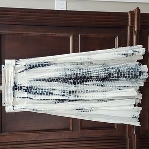 Agan Traders Chic White and Blue Maxi Skirt